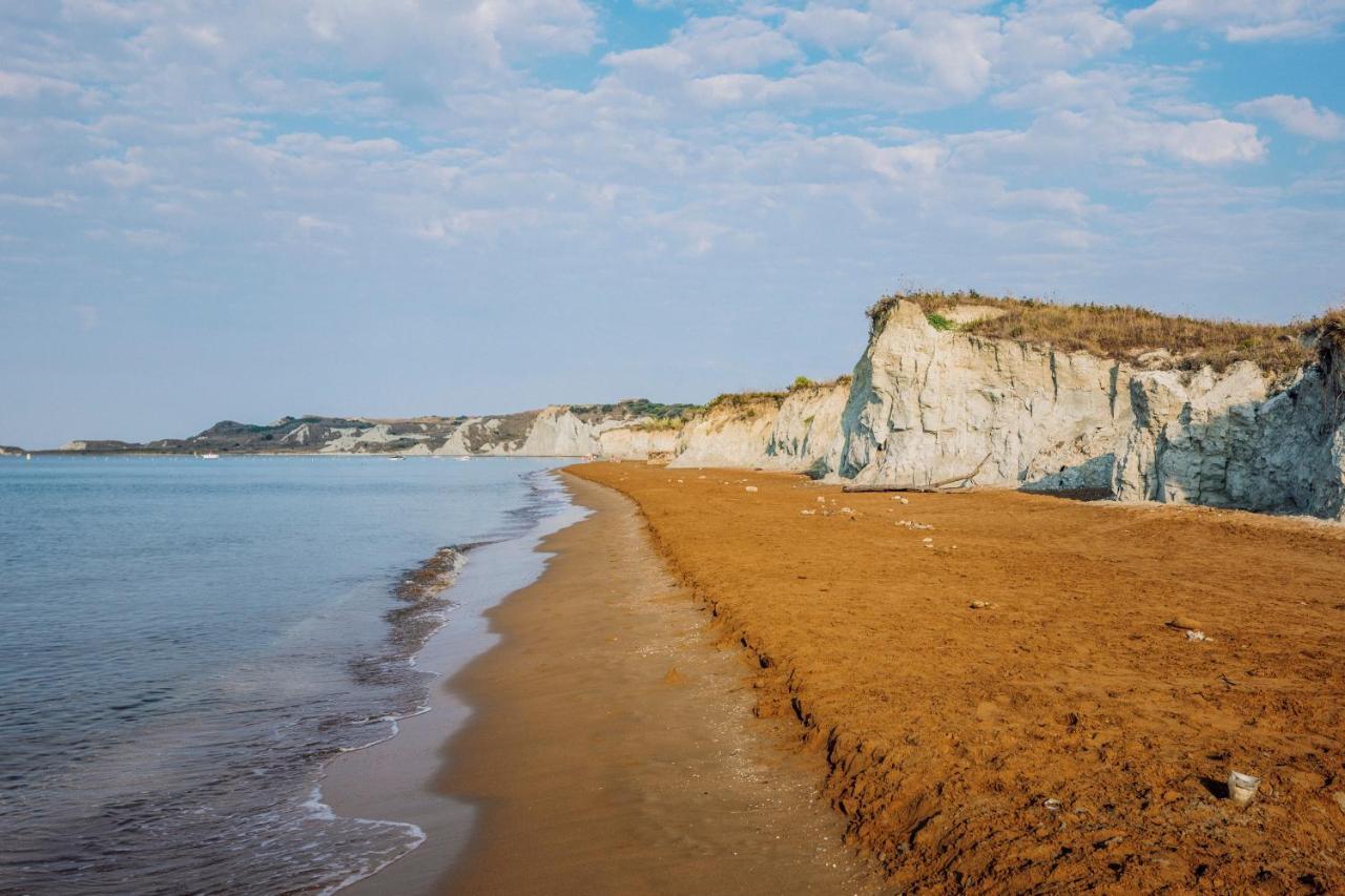 Captain Nemo Xi Beach Exterior photo
